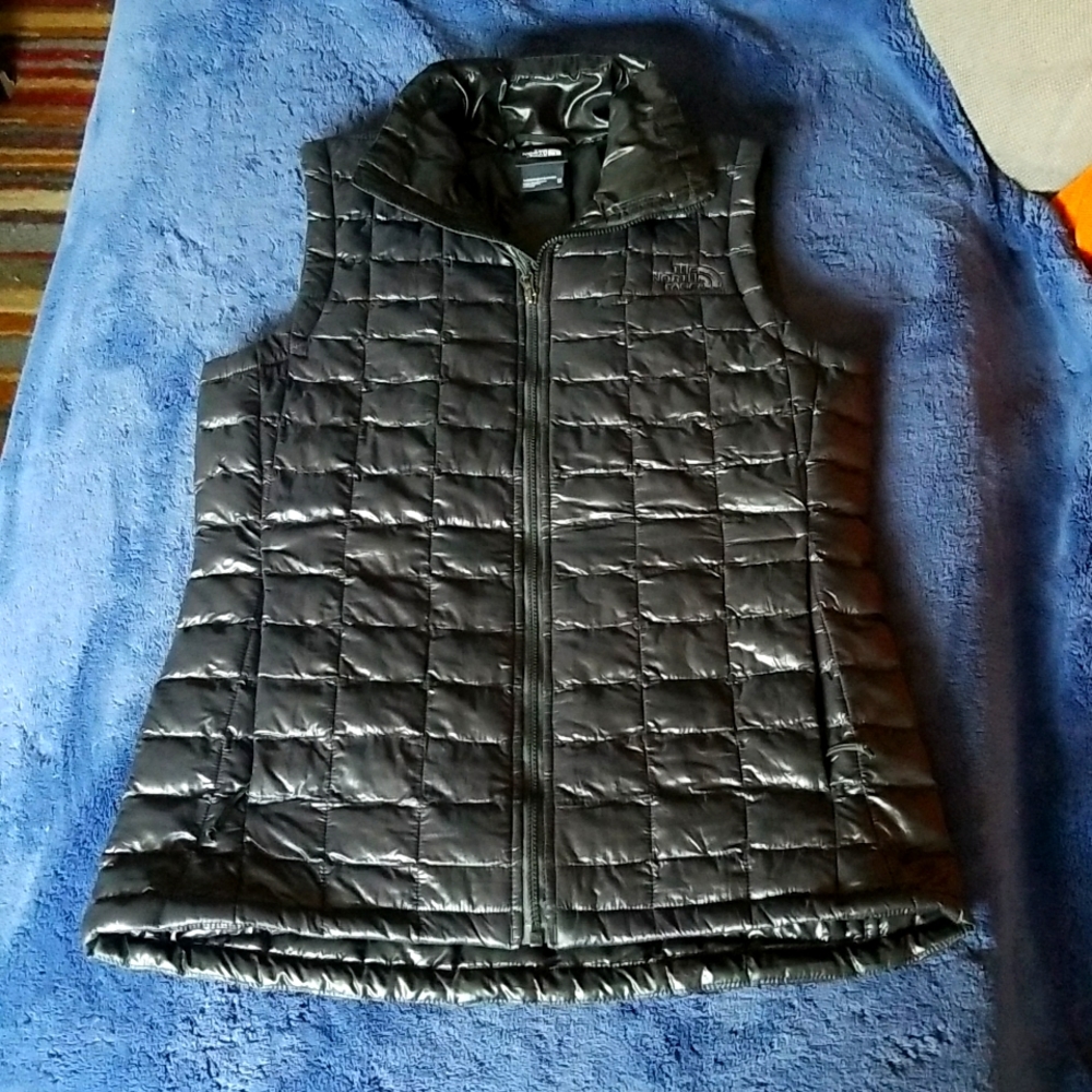 North face XS Women's Thermoball Eco Vest in all Black.